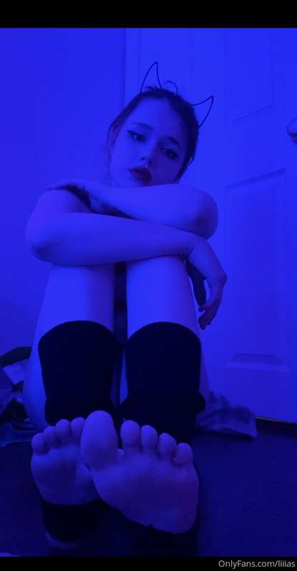 Gonna send PPVs and stuff tomorrow :) also gonna post more i.. 1