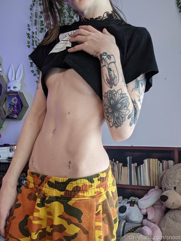 just wanted to share (before I eat my weight in food) my tum.. 2