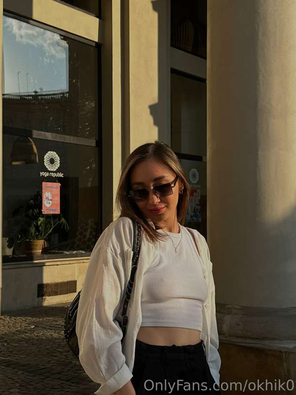 love summer for the fact that the sun comes up early, I don'..