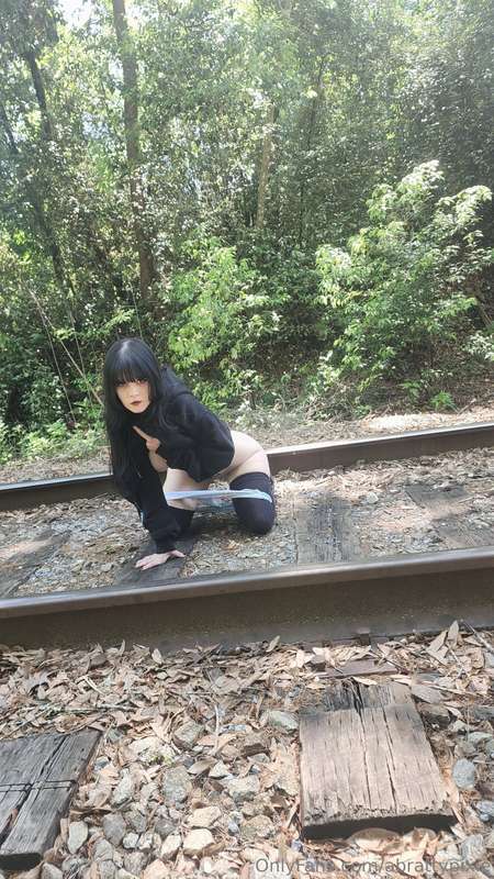 traintrack nudes ♡♡♡ 16