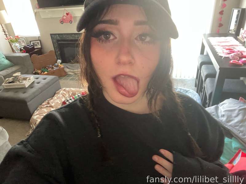 Lilibet_Silllly - Fansly - 06 Mar, 2025 4