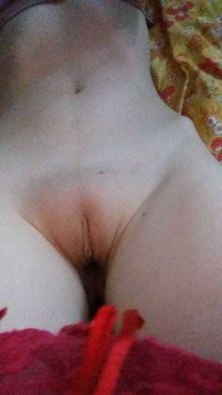 Some photos I took last year, do you like seeing my younger .. 5