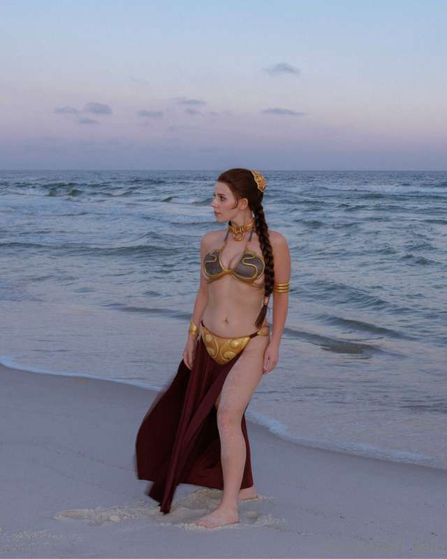 HAPPY MAY THE 4TH EVERYBODYYYYY! Please enjoy the Beach Biki.. 1