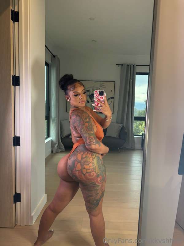 ass and titties you wont forget  2