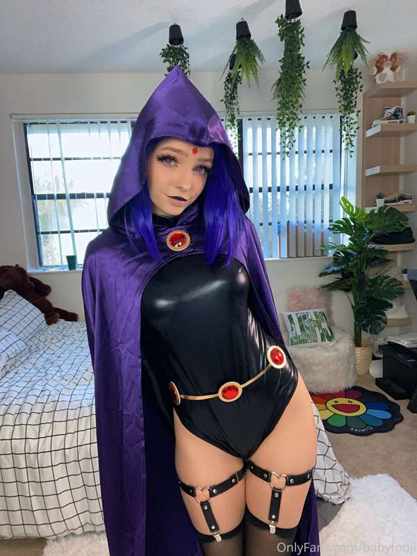 Raven set pt. 2 🔮🖤 this set video is anal 😏 30 mins long so .. 14