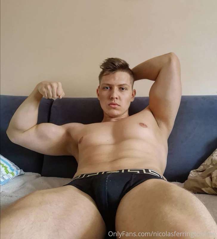 So you like front biceps pose & this position? 🤩😱 Even more ..