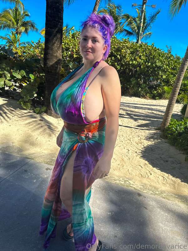 Just a few in a dress I picked up in Cozumel! My face is mos.. 7