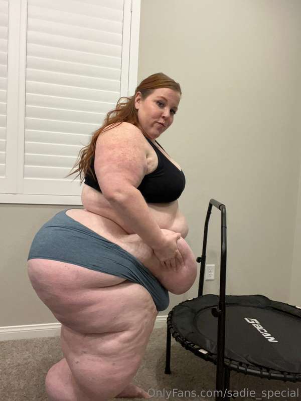 Some cute pics before my extreme belly jiggle on the mini tr.. 7