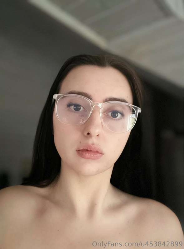 I absolutely love how I look in glasses! I used to need them..