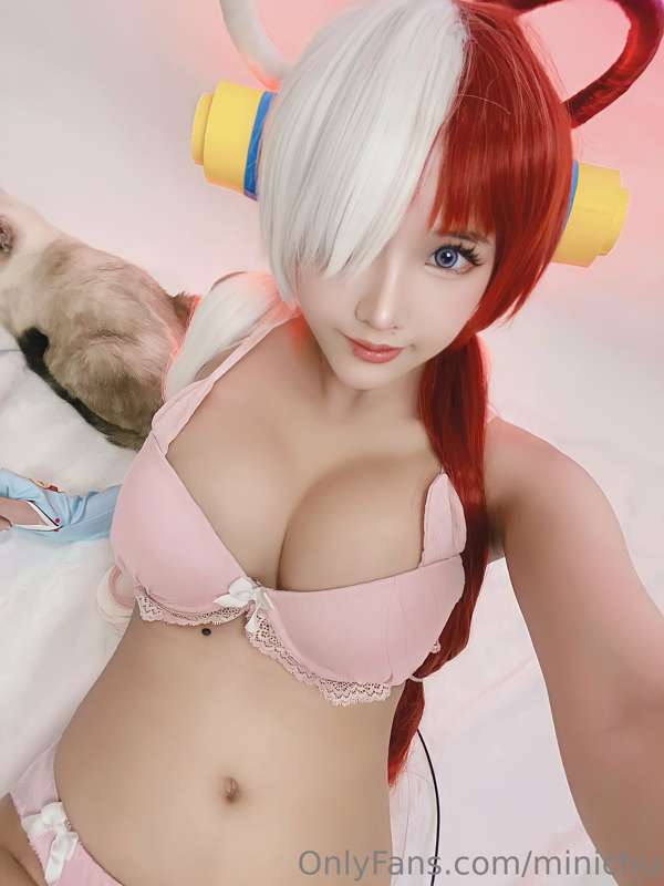 Uta | One Piece

For you♥️

*No video* 8