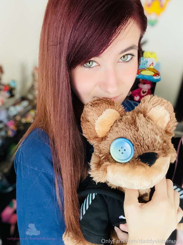Have you seen my bear Tibbers? League Day!✨
I'm not feeling ..