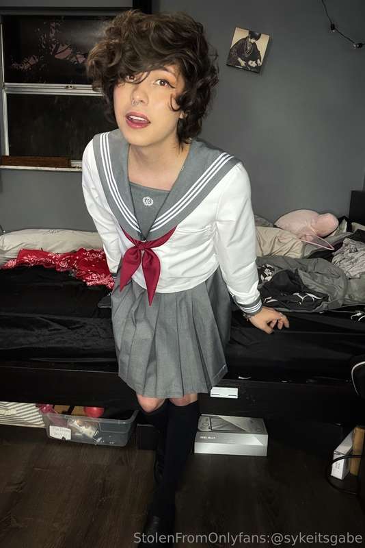 Haii 🫡 Sempaii 🙇 Japanese femboi 🇯🇵 Pics :3  17