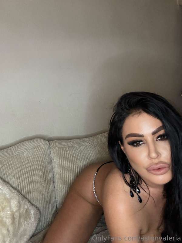 Astonvaleria - Onlyfans - 02 Feb, 2025 3
