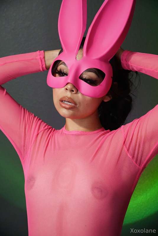 I want you to cover my face with your cream please 💕