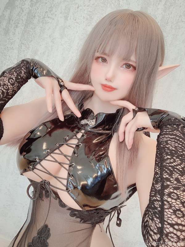 Sexy smoky China🖤 1