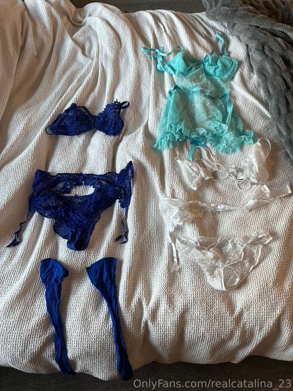 Help me choose which one to wear for my dick appointment ton.. 2