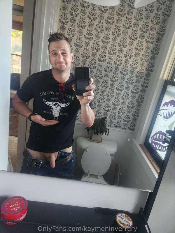 I got a new work shirt. I bet you'd look cute in it. 2