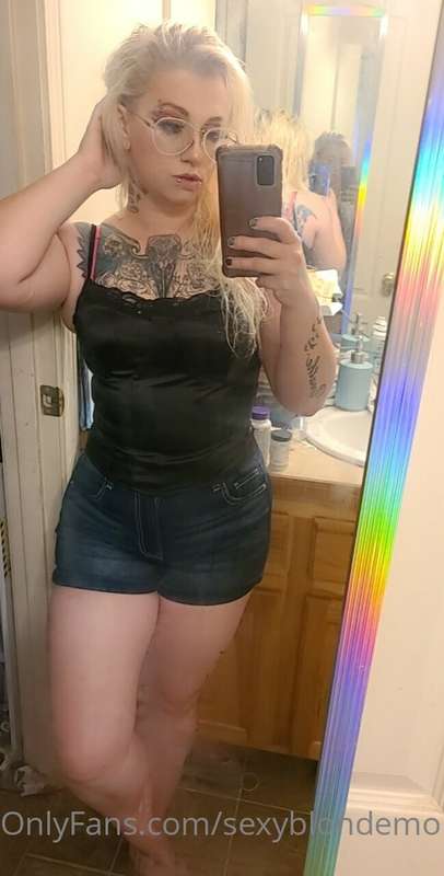 Today is a beautiful day. Love this top 🥰❤