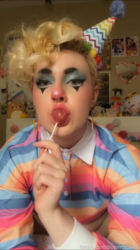 Superslutboi - Fansly - 17 Oct, 2021