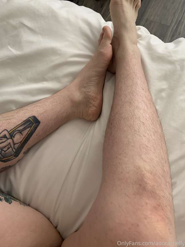 Hairy leg update! Pics taken 1.13.2021 🥰