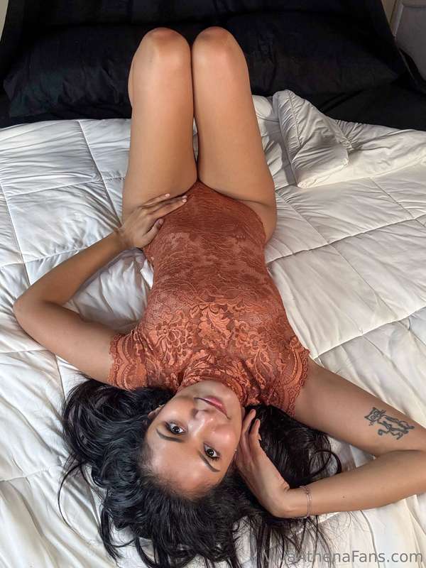 come in bed, and stay right here with me 🤎 3