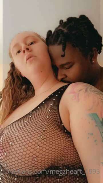 #AD Thick MILF who loves BBC! 🍆 BBC who loves fucking tight .. 2