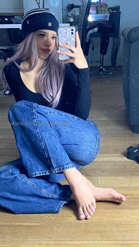 What did you look at first? ❤️ 1