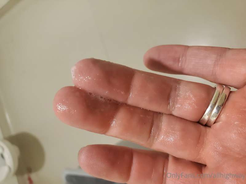 Love how wet I get telling Daddy what I want... Tell me what..