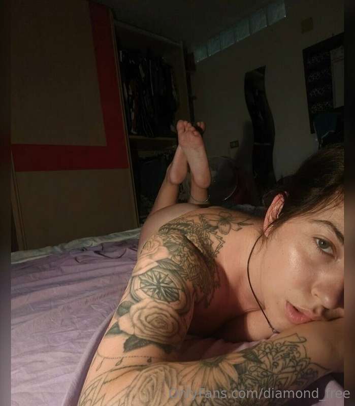 Vuoi vedermi tutta nuda ???