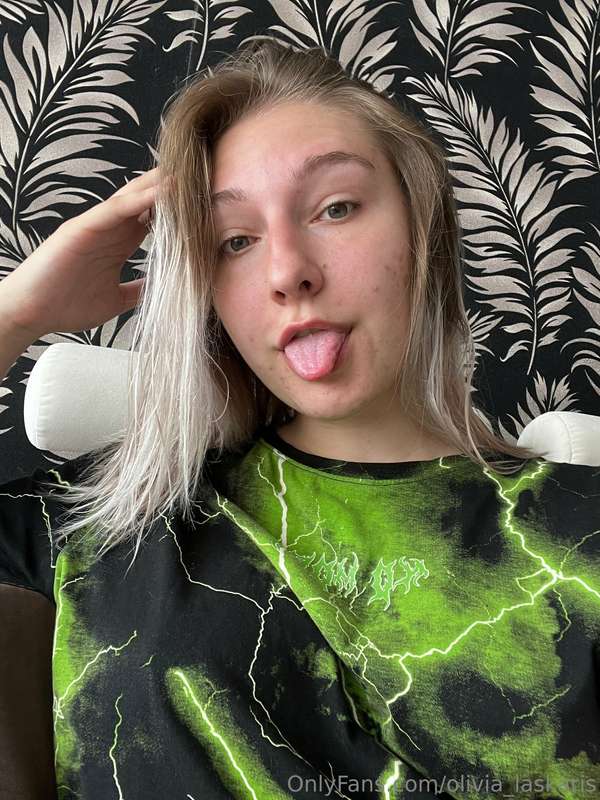 What do you think of girls without makeup? 😜