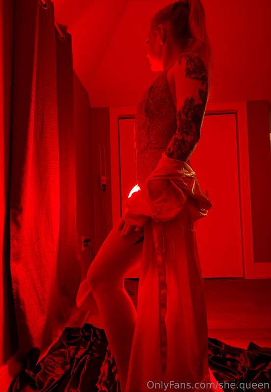 Is red my colour?🙈❤️ 1
