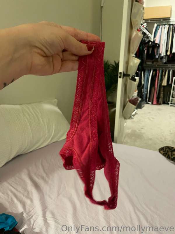 👙 **PANTIES & SOCKS 1/2 OFF WHEN YOU PURCHASE IN TOKENS ON M.. 40