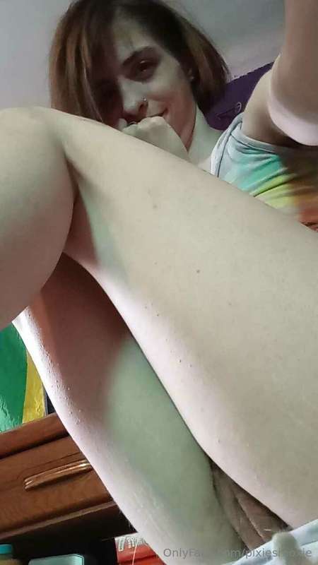 Pixiesmoxie - Onlyfans - 11 Oct, 2023