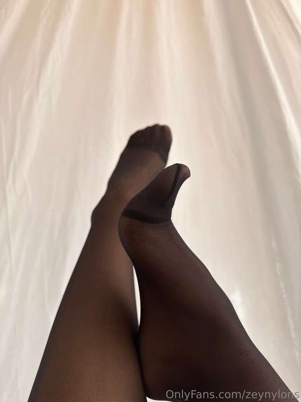 Zeynylons - Onlyfans - 31 May, 2025 3