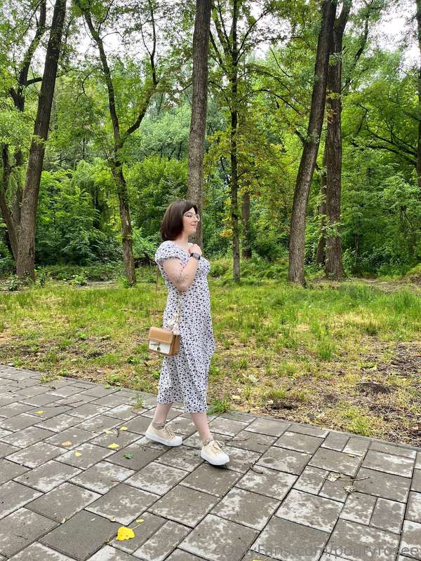 Today I walked in my favorite park, it was very beautiful, b..