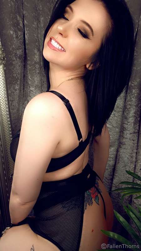 Fallenthorns - Onlyfans - 16 May, 2025