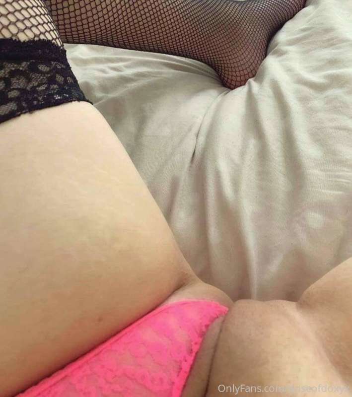 How tight do you like it 😻