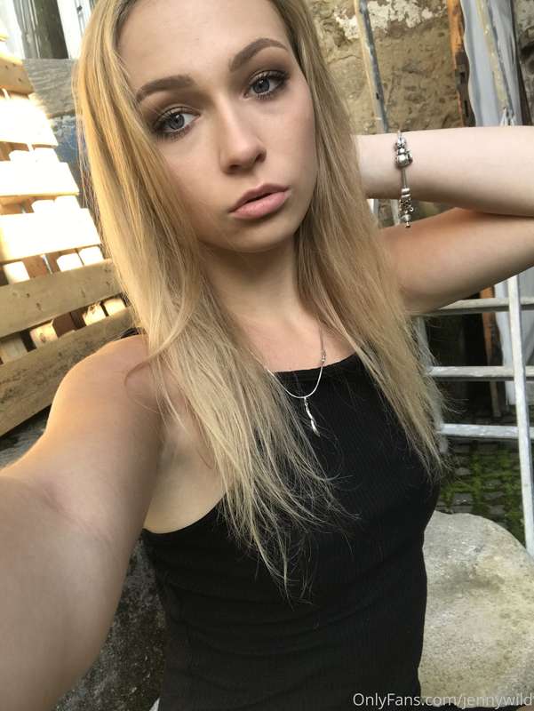 Selfie time!!!❤️🥰😍😈 8