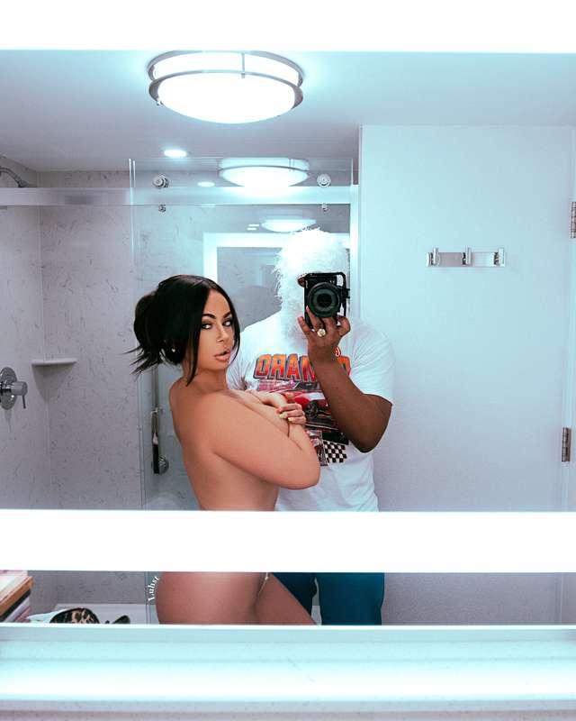 ALuhstyWorld: @kloutkiki  Would you want to see a full scene.. 3