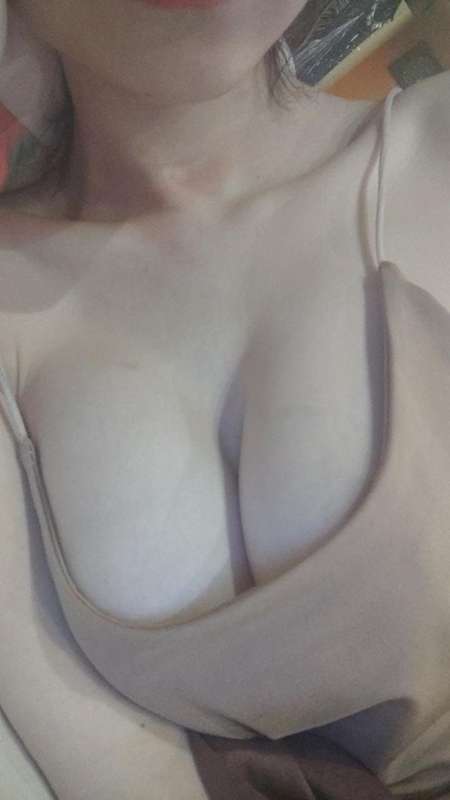 Little_Emo_Kitten - Fansly - 19 Nov, 2021