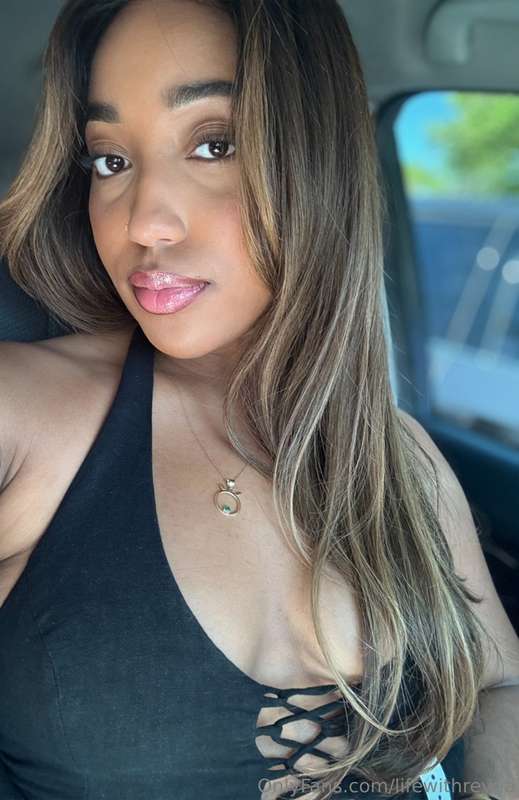 Hope you’re having a fabulous day 🖤🔮