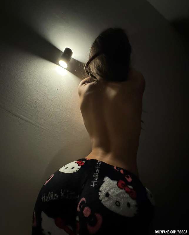 u should cum on my back as the finishing touch after filling..
