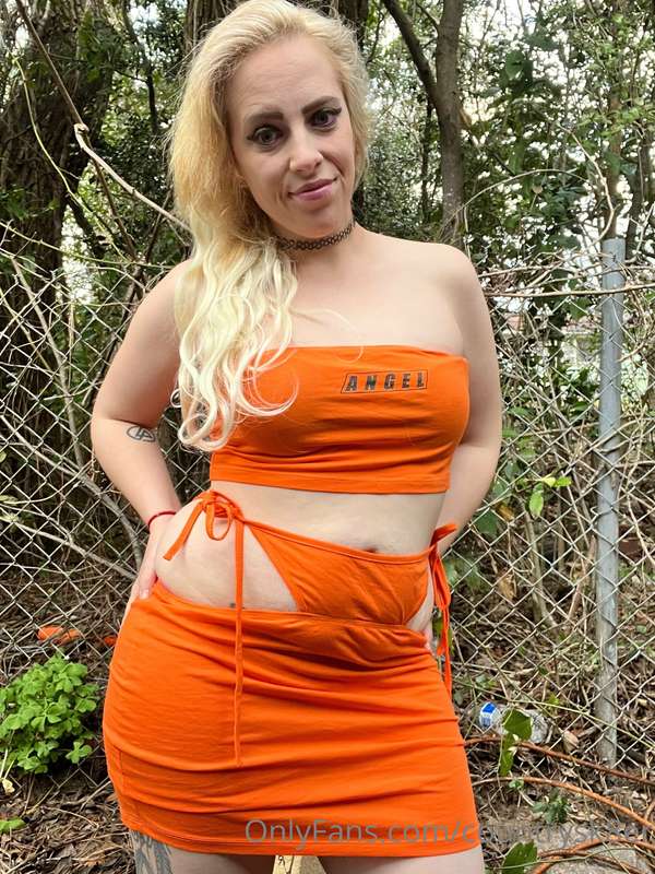 I’m that type of orange pop cycle that don’t melt (;