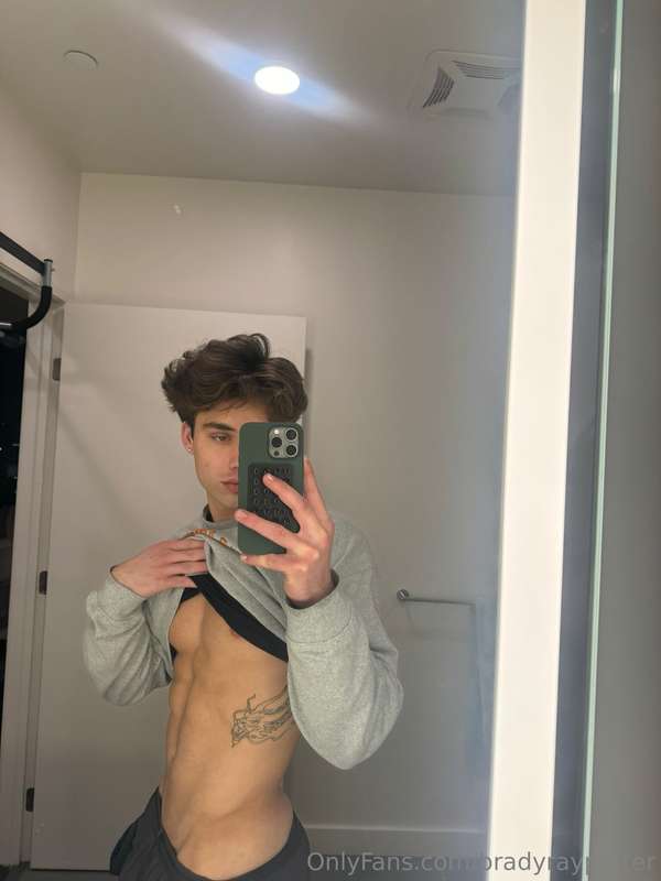 What do you want me to send you tonight, 🍆 or 🍑?