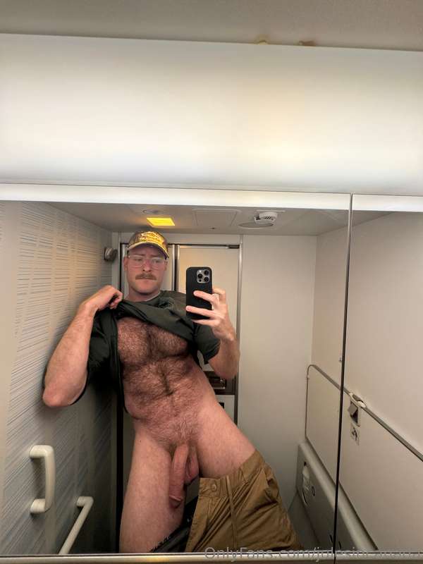 These airplane mirrors make my cock look HUGE haha I ain’t c.. 2