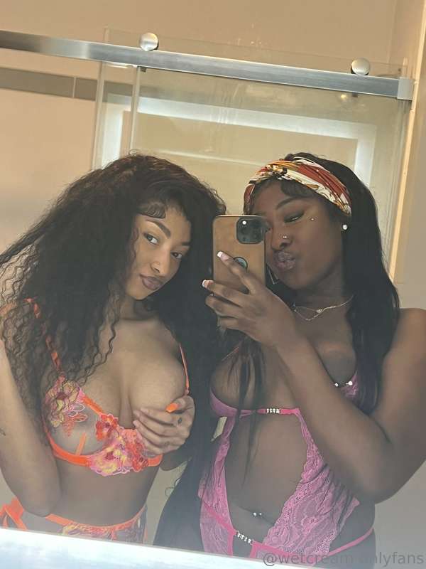 baddieeee leave comments ab this collab 🥰 12
