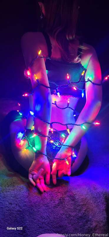 Honey_Ethereal - Fansly - 25 Dec, 2022 2