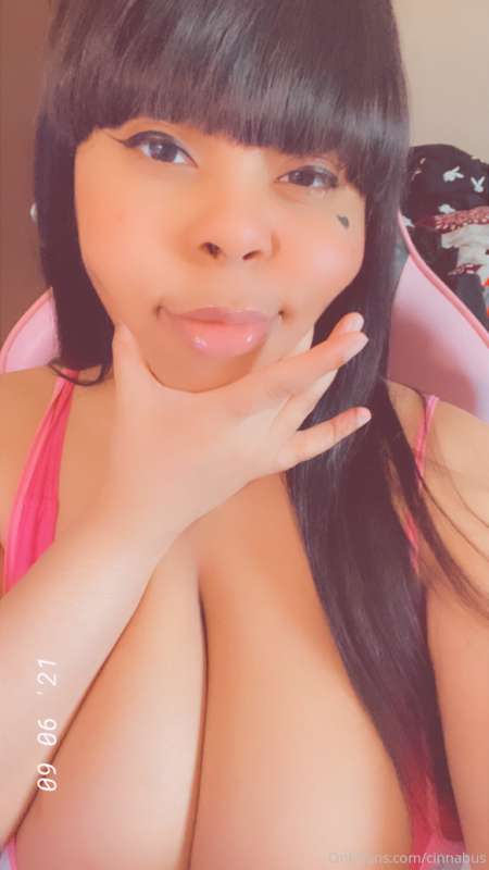 My cheeks are so fat and squishy 😵‍💫💞
I hope everyone has a ..