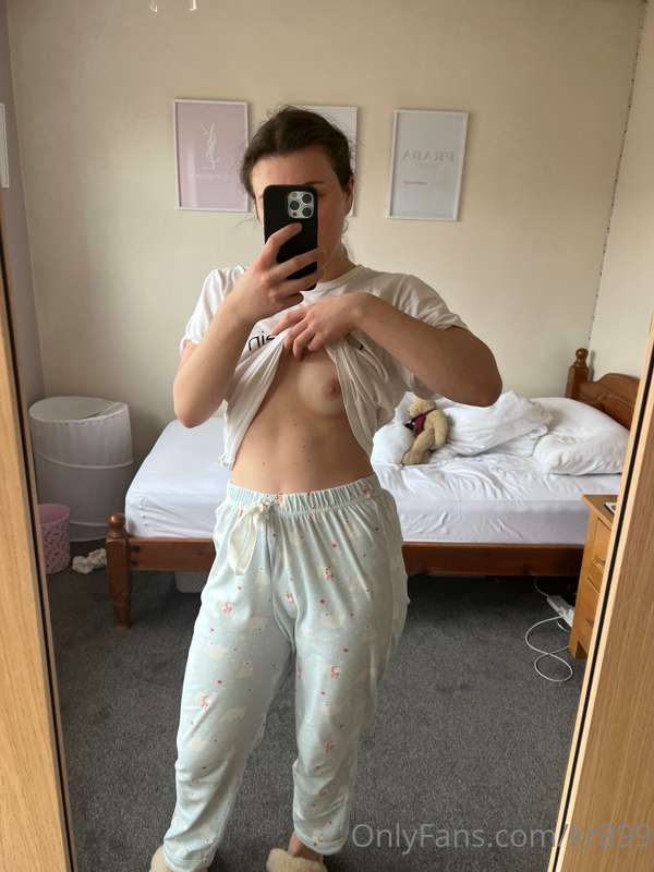 Morning stretches👀👀