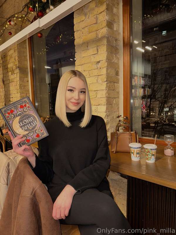 😊I recently visited a book cafe and chose a new book for mys..